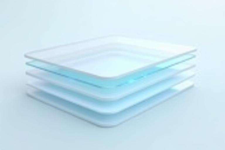 Sezione trasversale di una lente che mostra i vari strati del rivestimento nano-laminato.